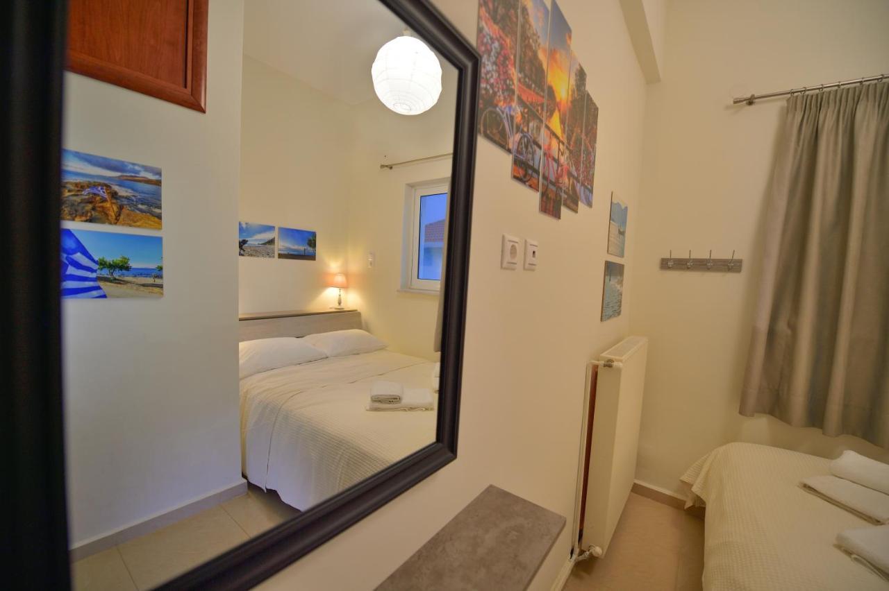 Mpoulakis Apt 98 키사모스 외부 사진